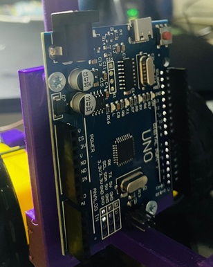 Posição do Arduino no chassi